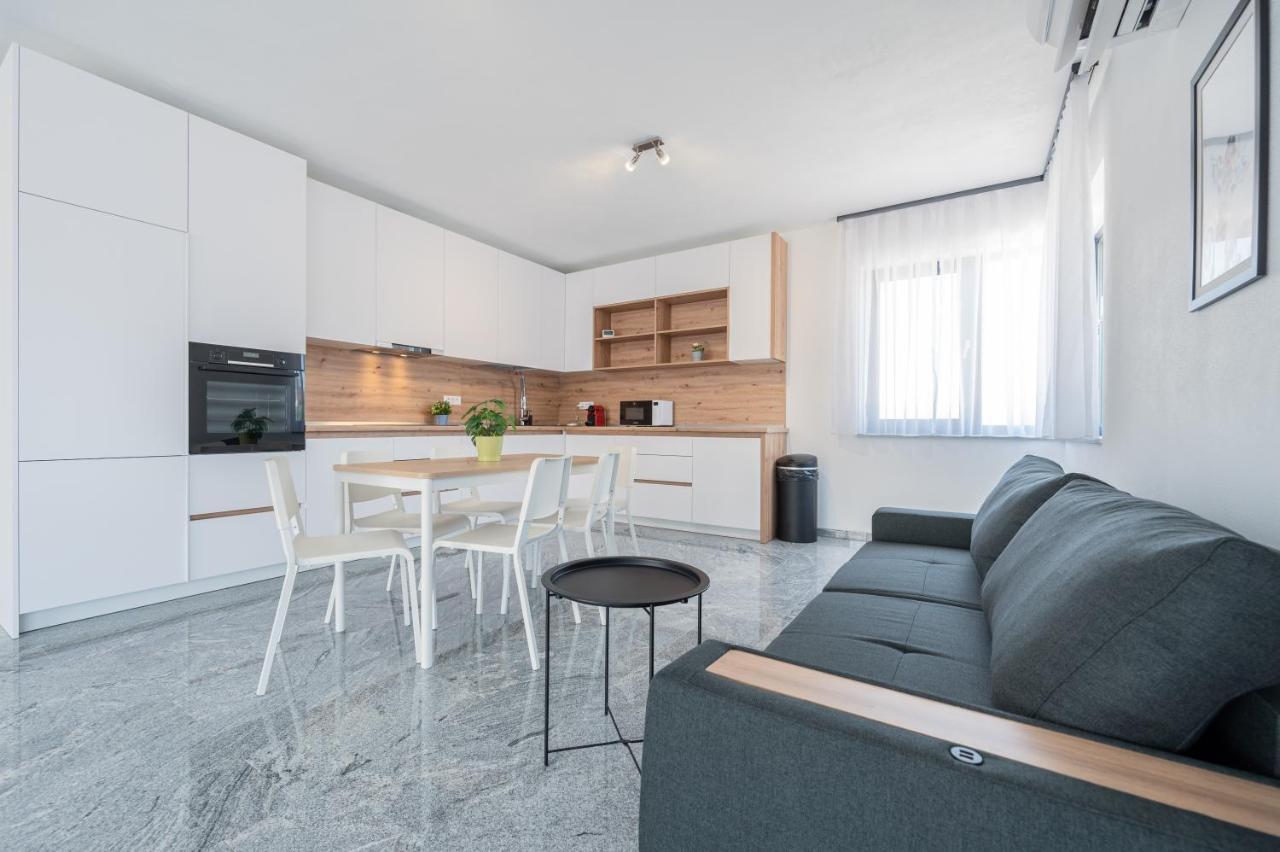 Appartement Casa Fischer à Ciheiu Extérieur photo